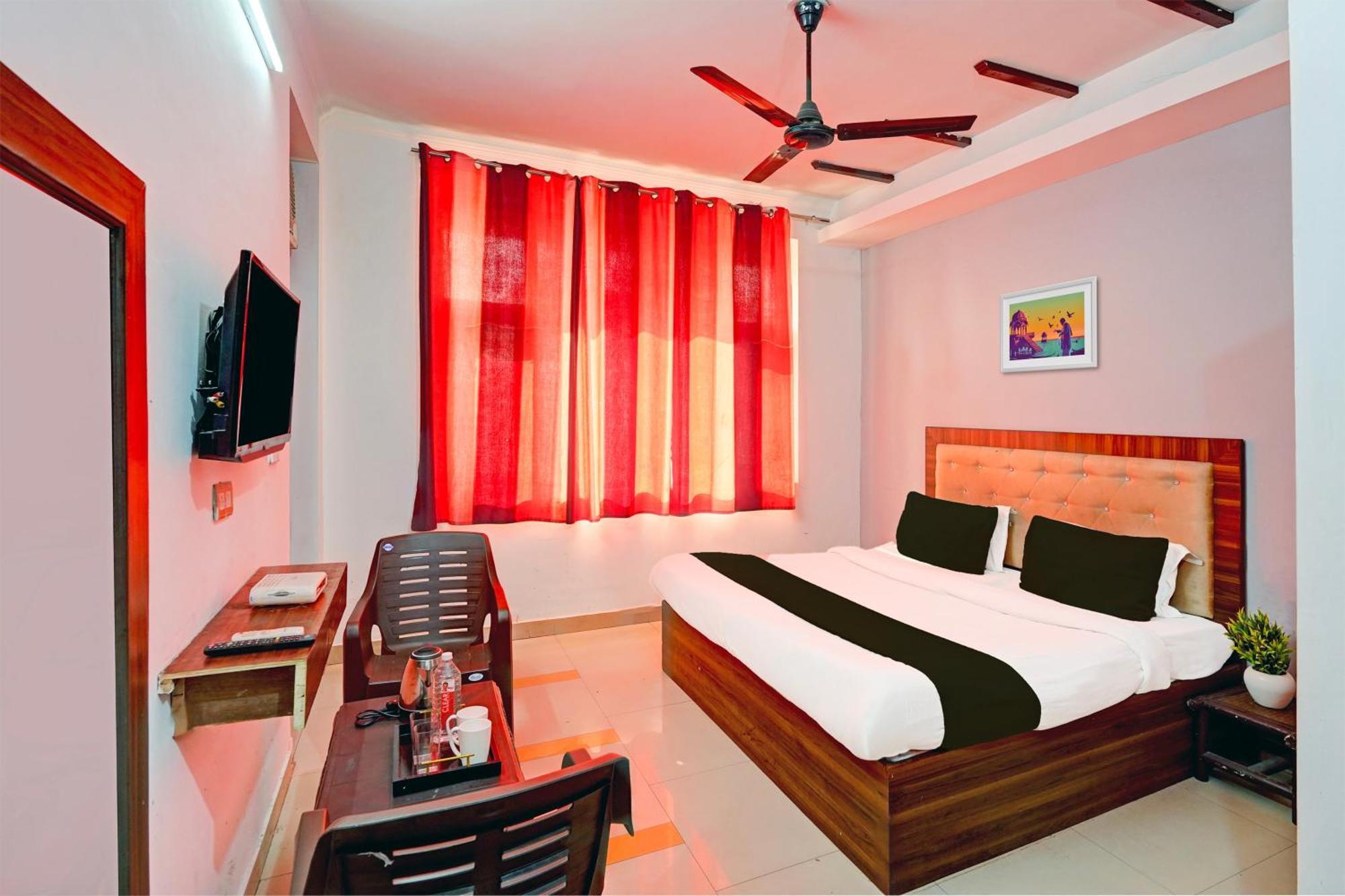 Super Hotel O Palm Dehradun Ngoại thất bức ảnh