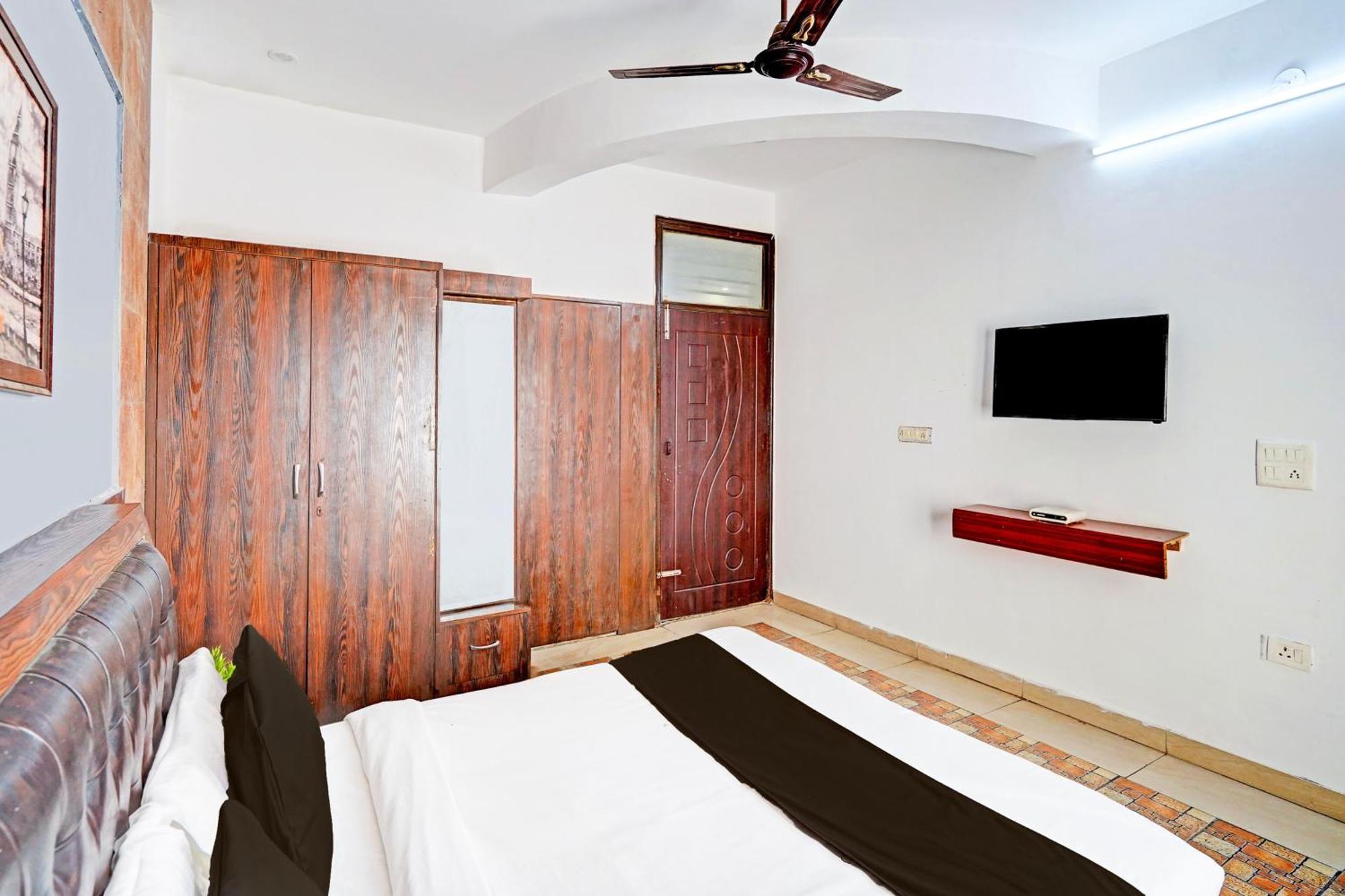 Super Hotel O Palm Dehradun Ngoại thất bức ảnh