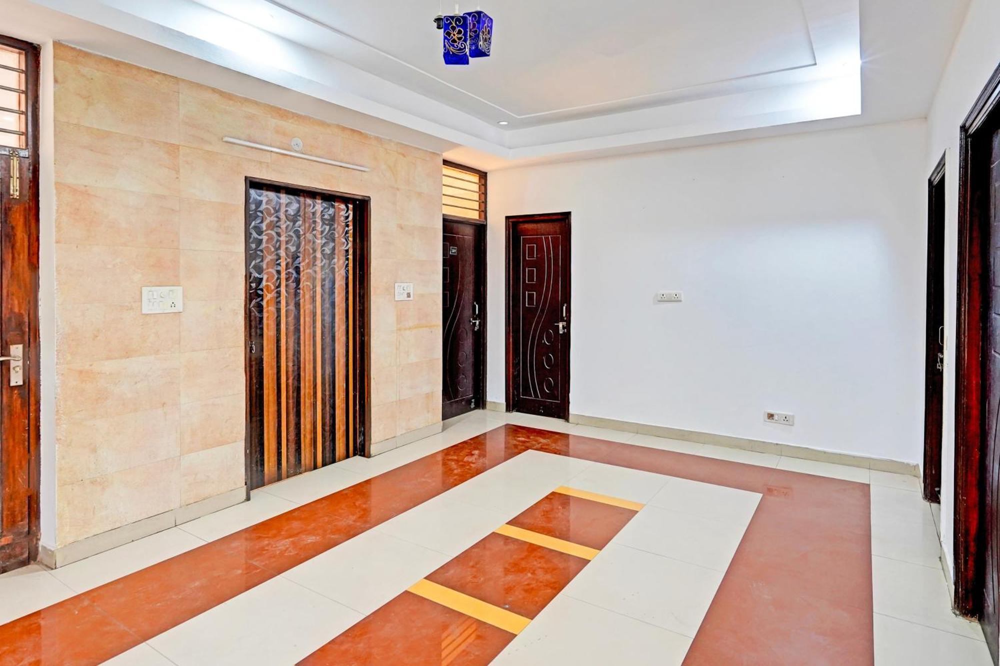 Super Hotel O Palm Dehradun Ngoại thất bức ảnh